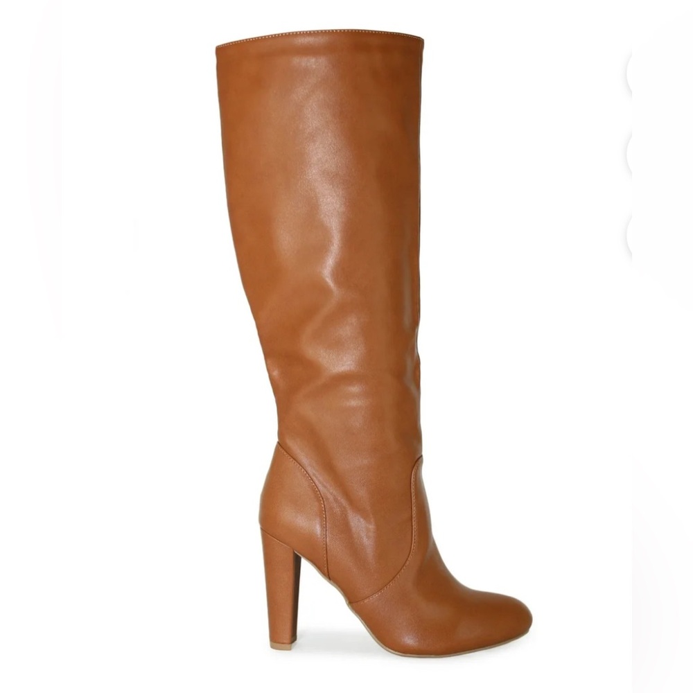 EUC Wild Diva Faux Leather Almond Toe Knee Length Wide Calf Boots size 10